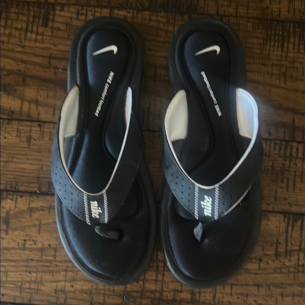 Nike Black and White Flip Flops